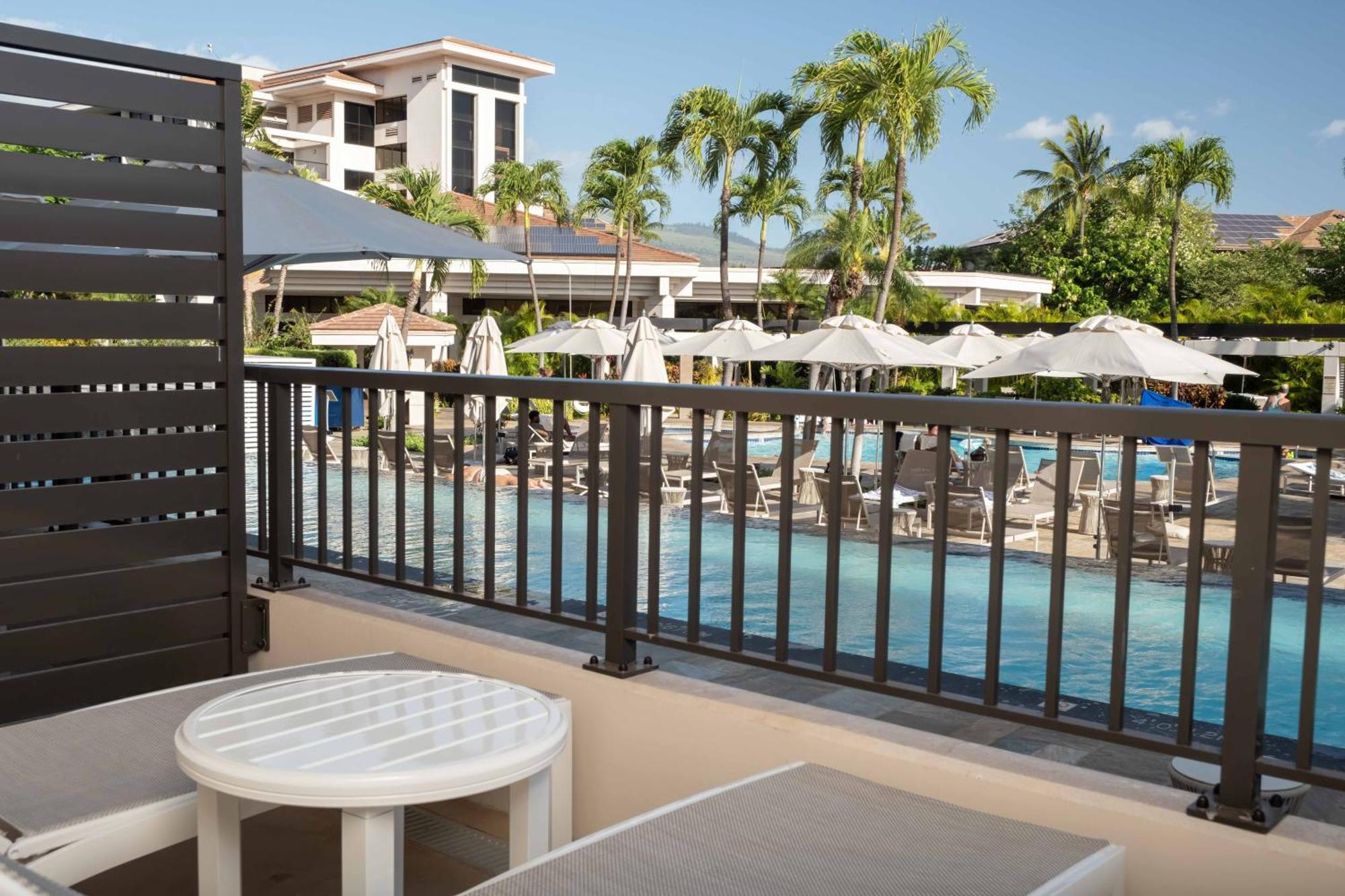 Maui Coast Hotel Кихеи Екстериор снимка