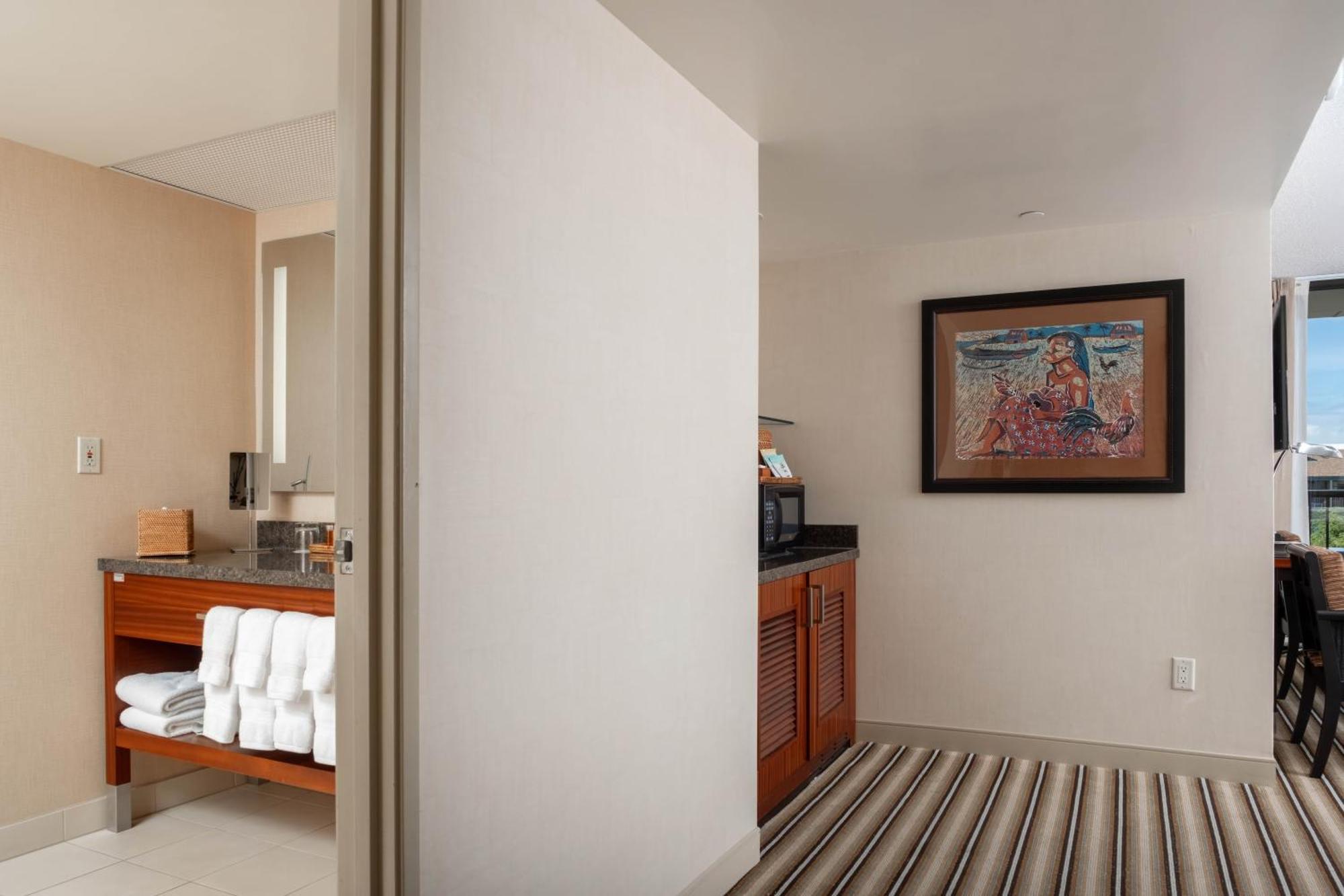 Maui Coast Hotel Кихеи Екстериор снимка